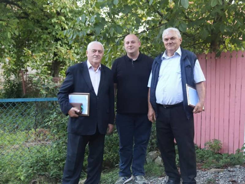 ცაგერის მუნიციპალიტეტის მერმა ავთანდილ უგრეხელიძემ ლეჩხუმის საპატიო მოქალაქის წოდება...